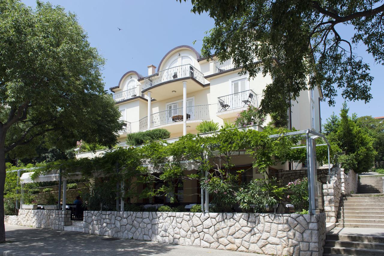 Pansion Maestral Hotell Novi Vinodolski Eksteriør bilde